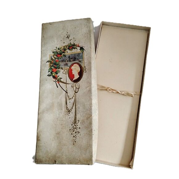 Antique Edwardian Decorative Glove Box, C 1900s 1910s, Winter Christmas Scene - Picture 1 of 4